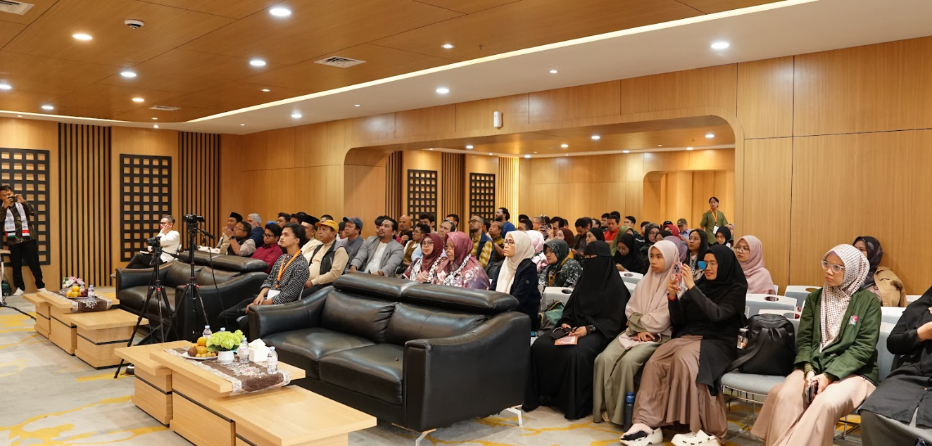 Launching Buku Runtuhnya Mitos Tentara